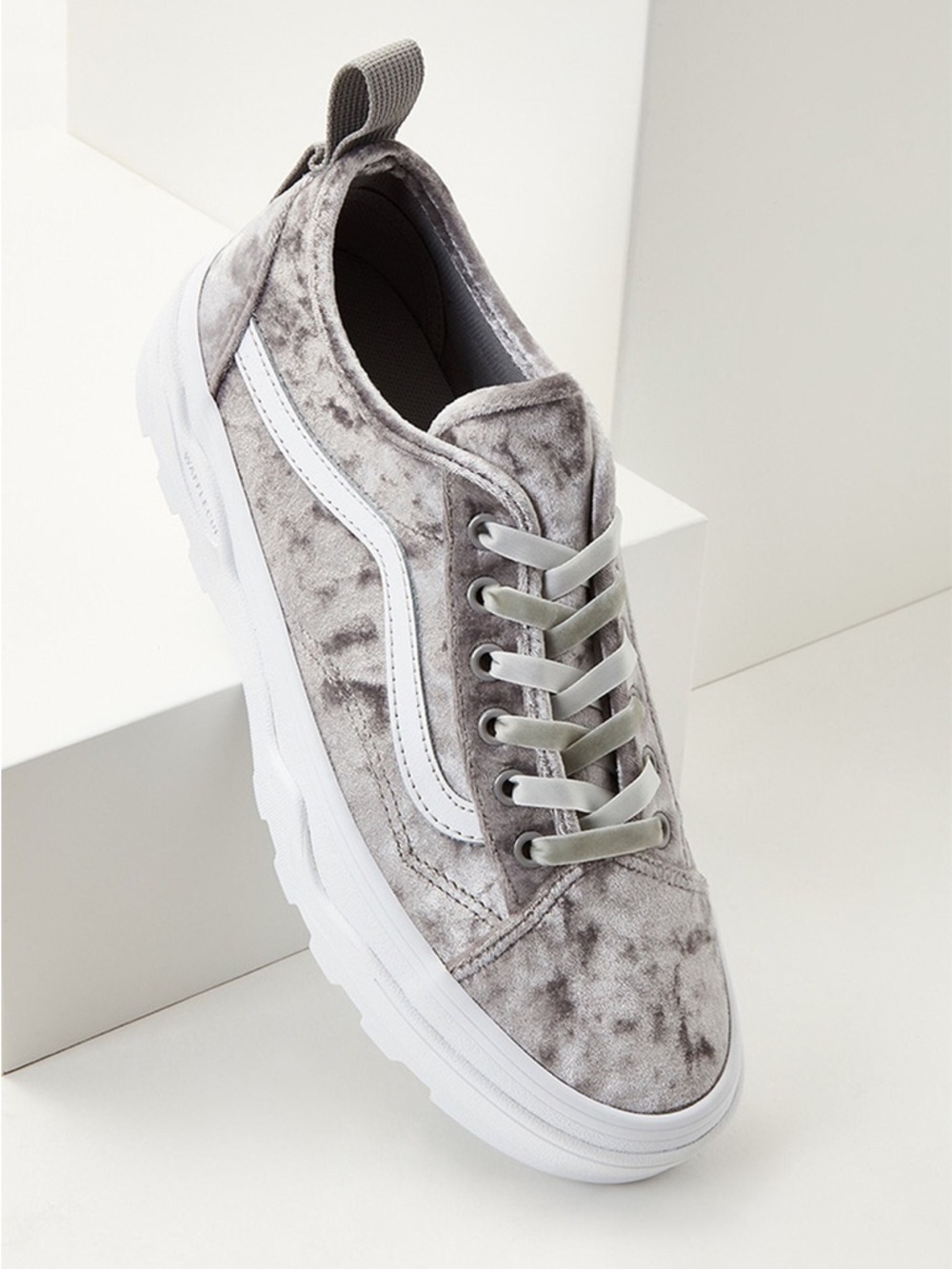 Vans Crushed Velvet Sentry Old Skool WC Sneakers - NWT